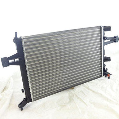 Vauxhall Astra Estate Hatchback 1998 2000 Cooling Radiator - 9202491